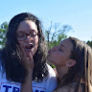 Meet your Posher, Kayela